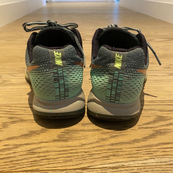 Nike Zoom Pegasus 33 - Picture 2 of 4